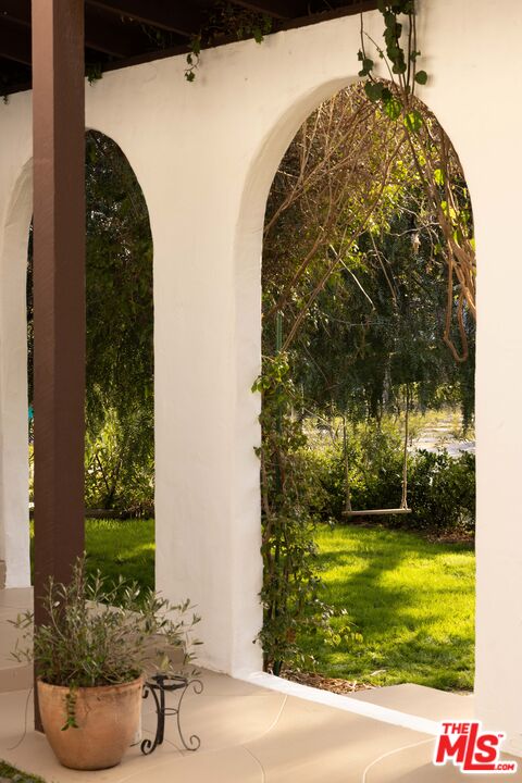 1200 Avenue 64 Pasadena, CA 91105 - Photo 6 of 62