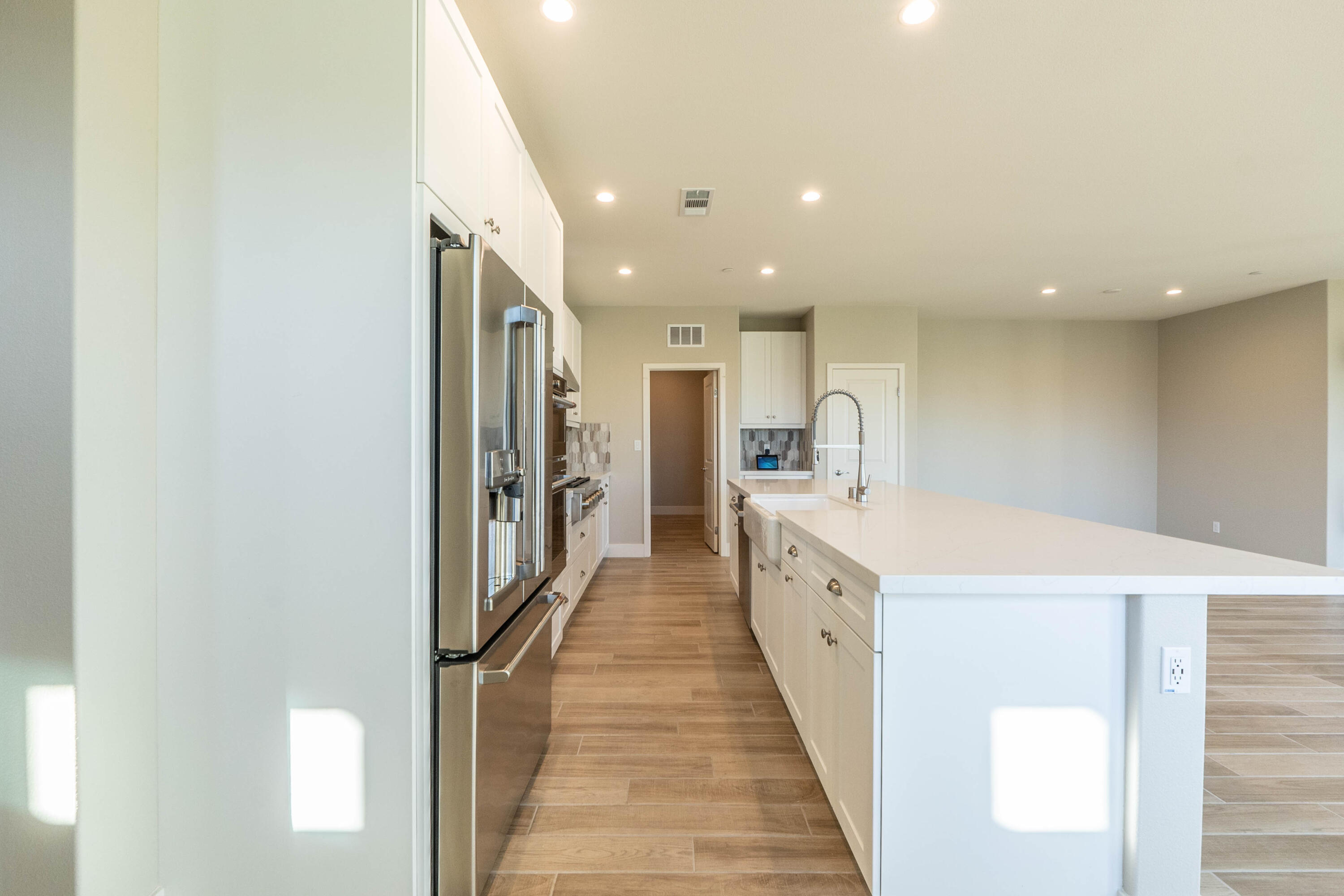 51502 Mastic Way Indio, CA 92201 - Photo 9 of 29 a view of a kitchen with kitchen