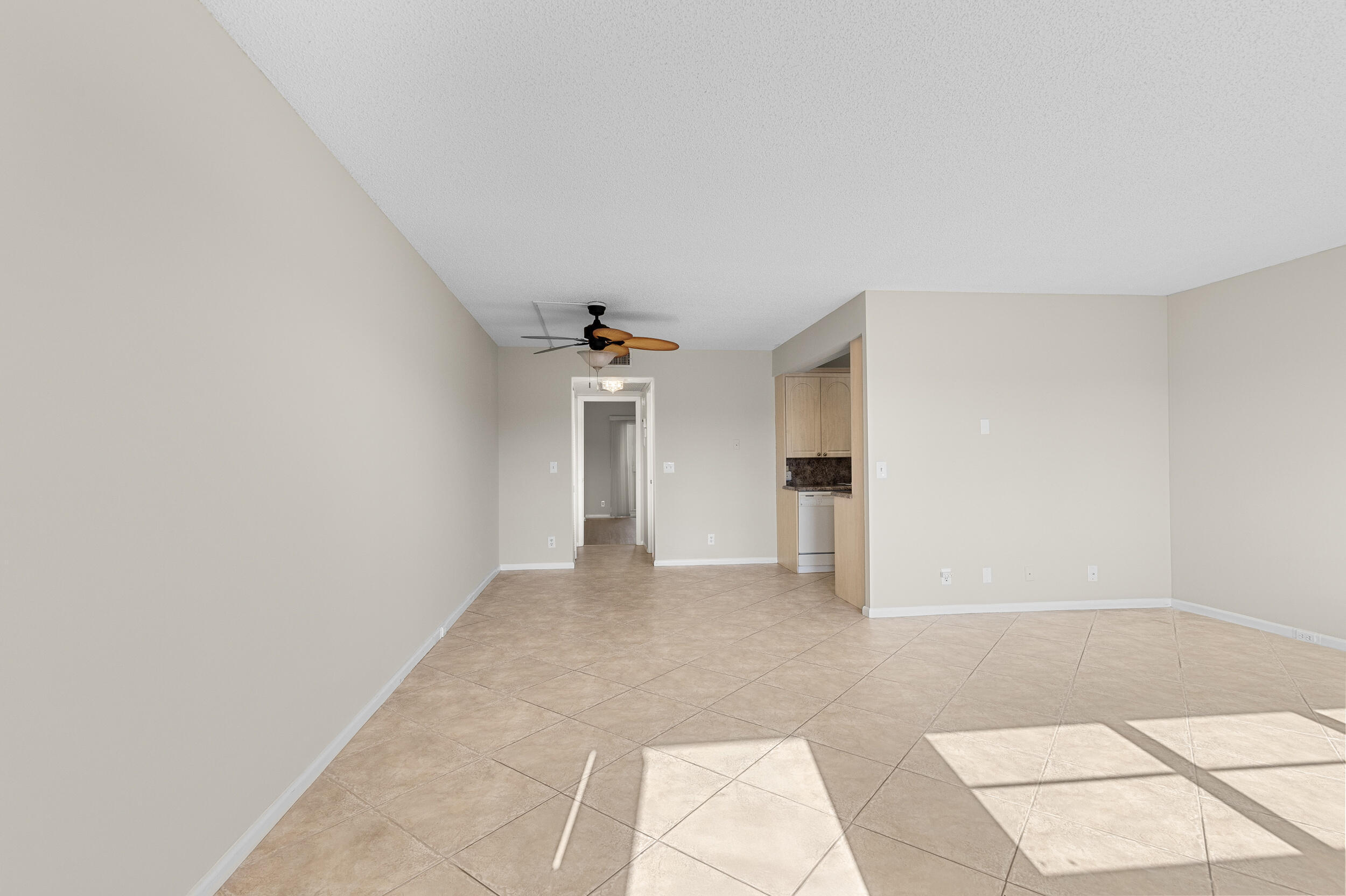 3013 Wolverton East Boca Raton, FL 33434 - Photo 3 of 39 _dsc1040