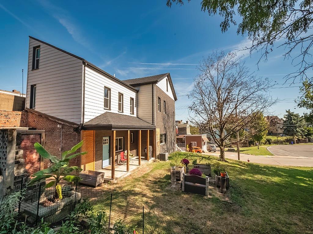 2120 Lowrie Street Pittsburgh, PA 15212 - Photo 3 of 40