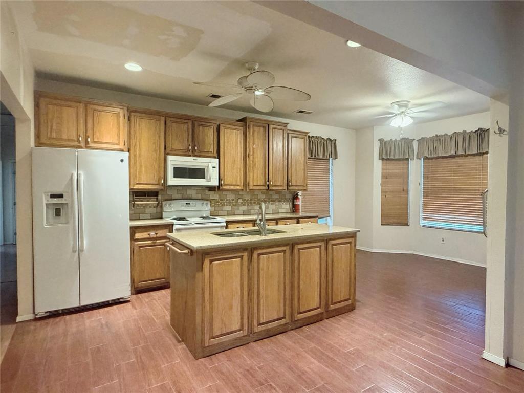 3210 East Lake Road Abilene, TX 79601 - Photo 8 of 27