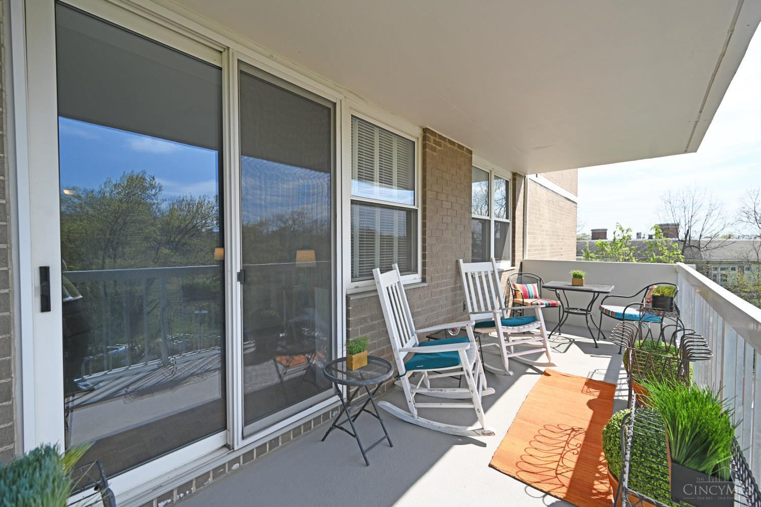 2444 Madison Road, Unit 202A Cincinnati, OH 45208 - Photo 29 of 41