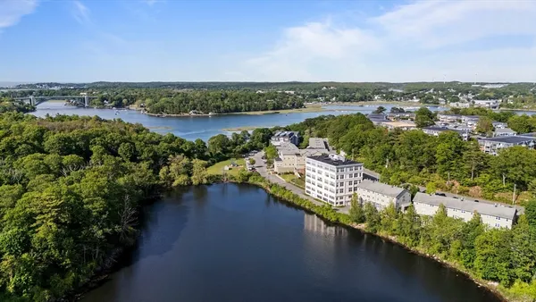 $3,300 | 24 Cobblestone Lane, Unit 405, Gloucester, MA 01930