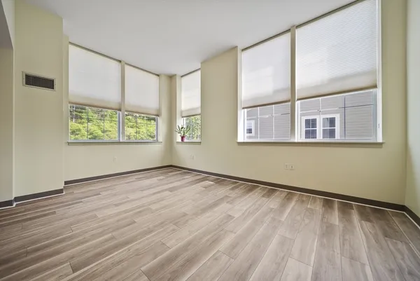 $3,300 | 24 Cobblestone Lane, Unit 405, Gloucester, MA 01930
