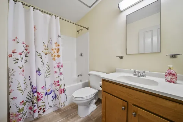 $3,300 | 24 Cobblestone Lane, Unit 405, Gloucester, MA 01930