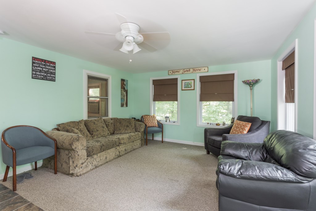 621 Cross Country Road Pembroke, NH 03275 - Photo 22 of 37 Gallery Image 22