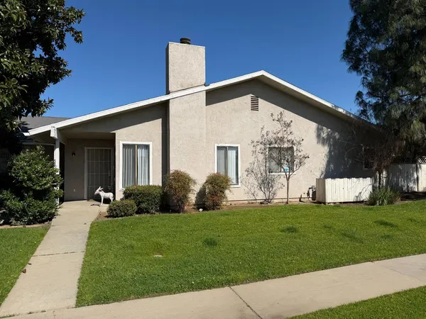 $1,350,000 | 950 West McKinley Avenue, Fresno, CA 93728