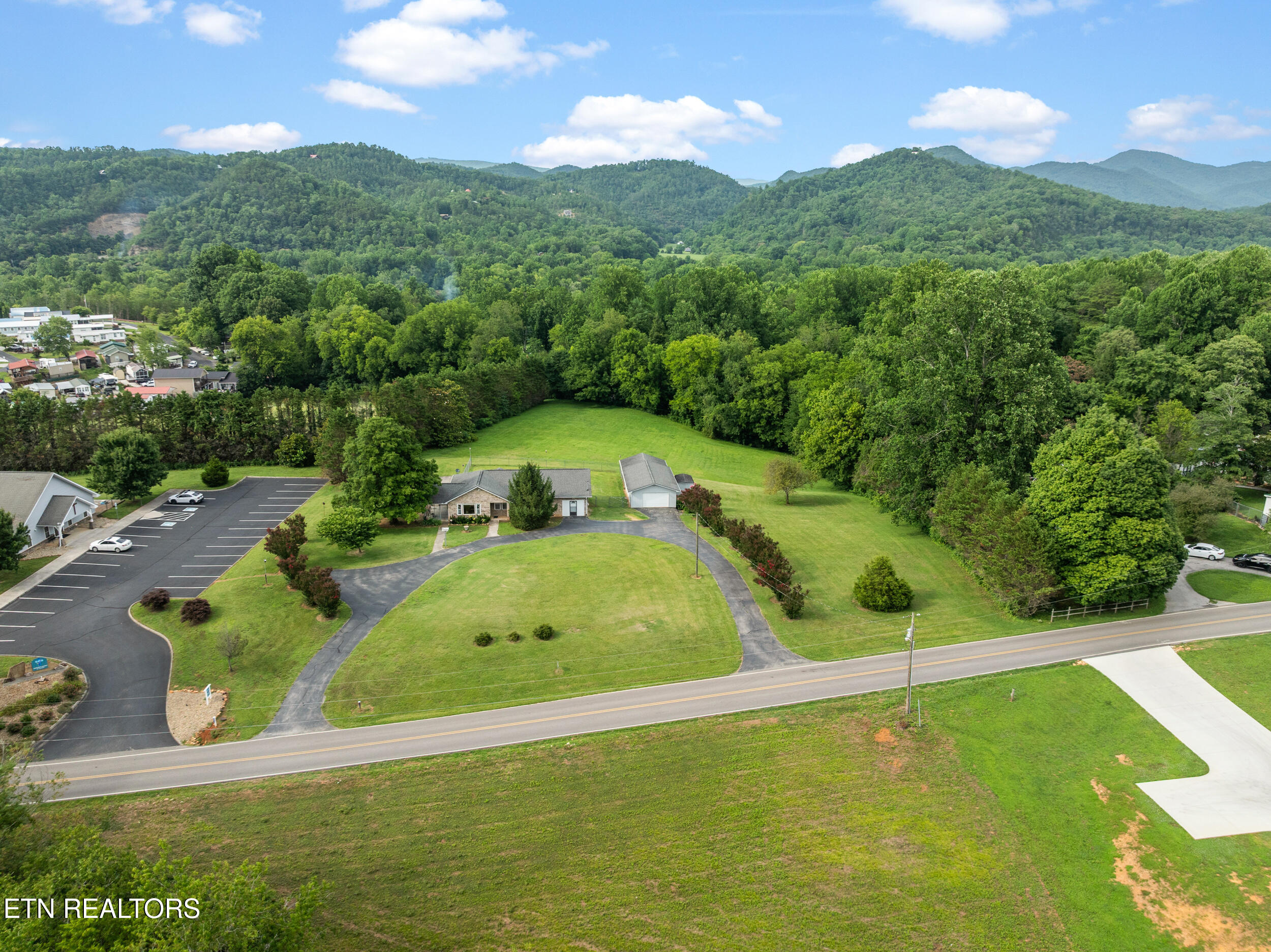 7197 Old Tuckaleechee Road Townsend, TN 37882 - Photo 32 of 48 7197 old tuckaleechee rd-49