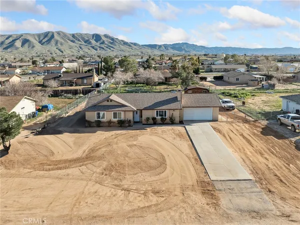 $375,000 | 21019 Wren Street, Apple Valley, CA 92308