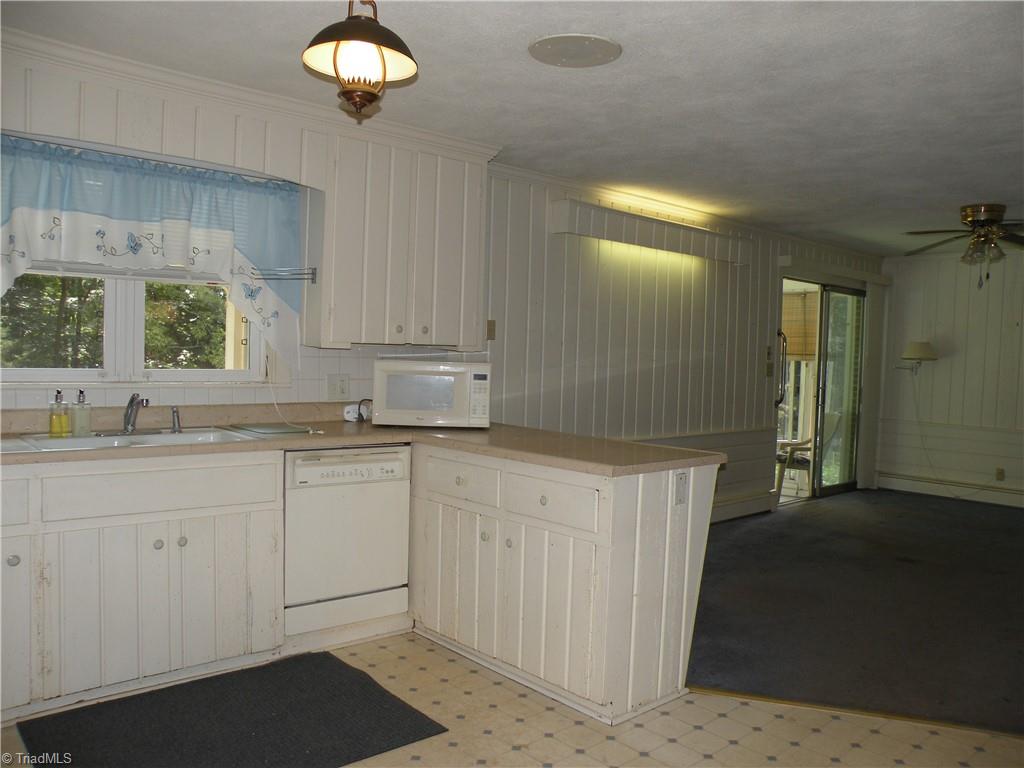 2420 Farmbrook Road Winston-Salem, NC 27103 - Photo 13 of 31 Gallery Image 13