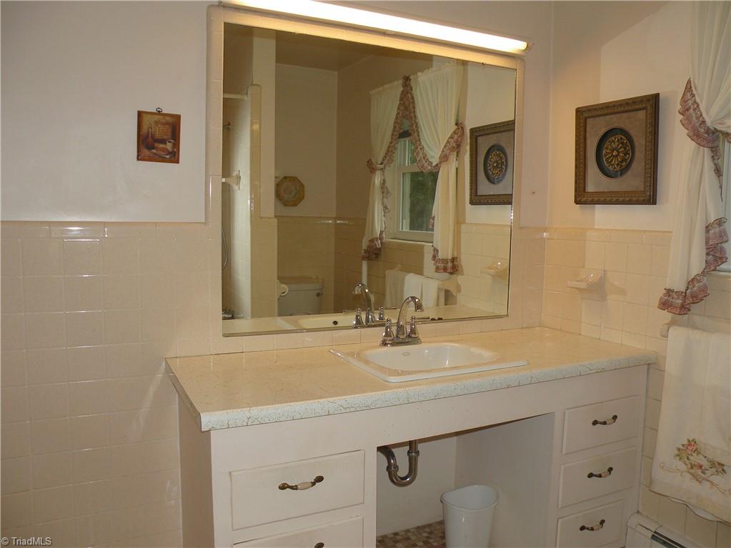 2420 Farmbrook Road Winston-Salem, NC 27103 - Photo 20 of 31 Gallery Image 20