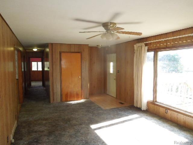 5931 South Kingston Road Clifford, MI 48727 - Photo 15 of 25 Living 3.jpg