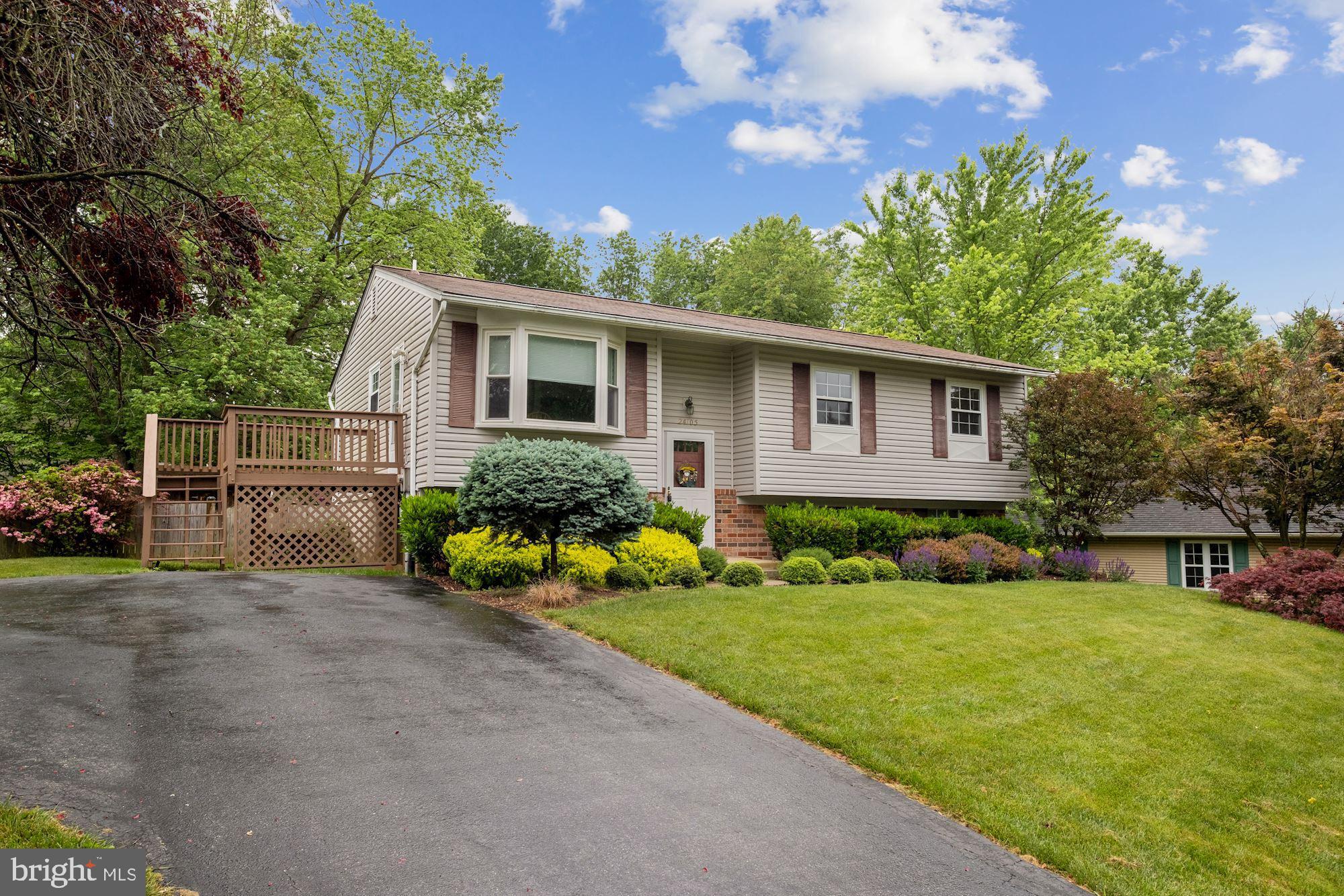 24105 Log House Road Gaithersburg, MD 20882 - Photo 2 of 34 Gallery Image 2
