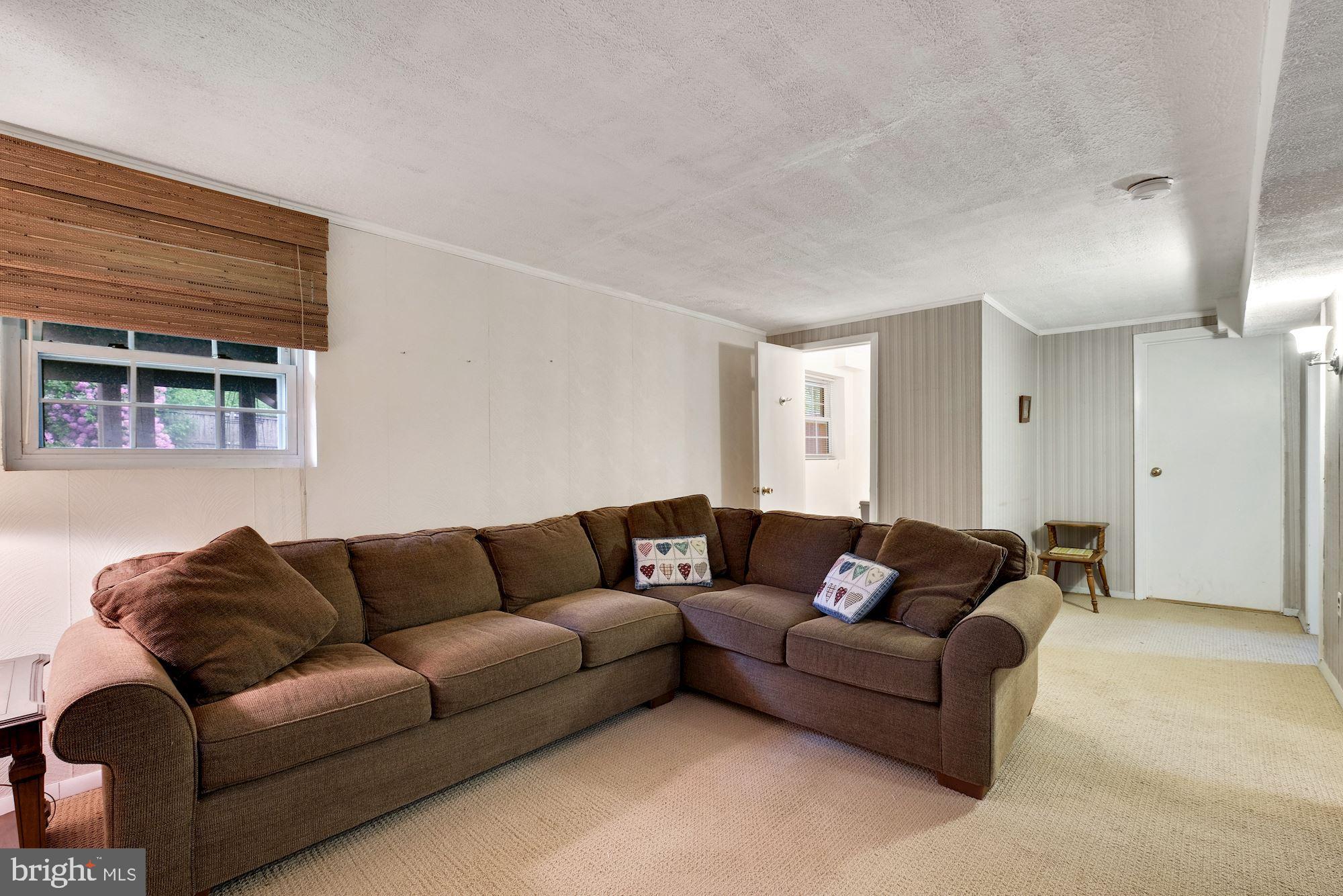 24105 Log House Road Gaithersburg, MD 20882 - Photo 26 of 34 Gallery Image 26
