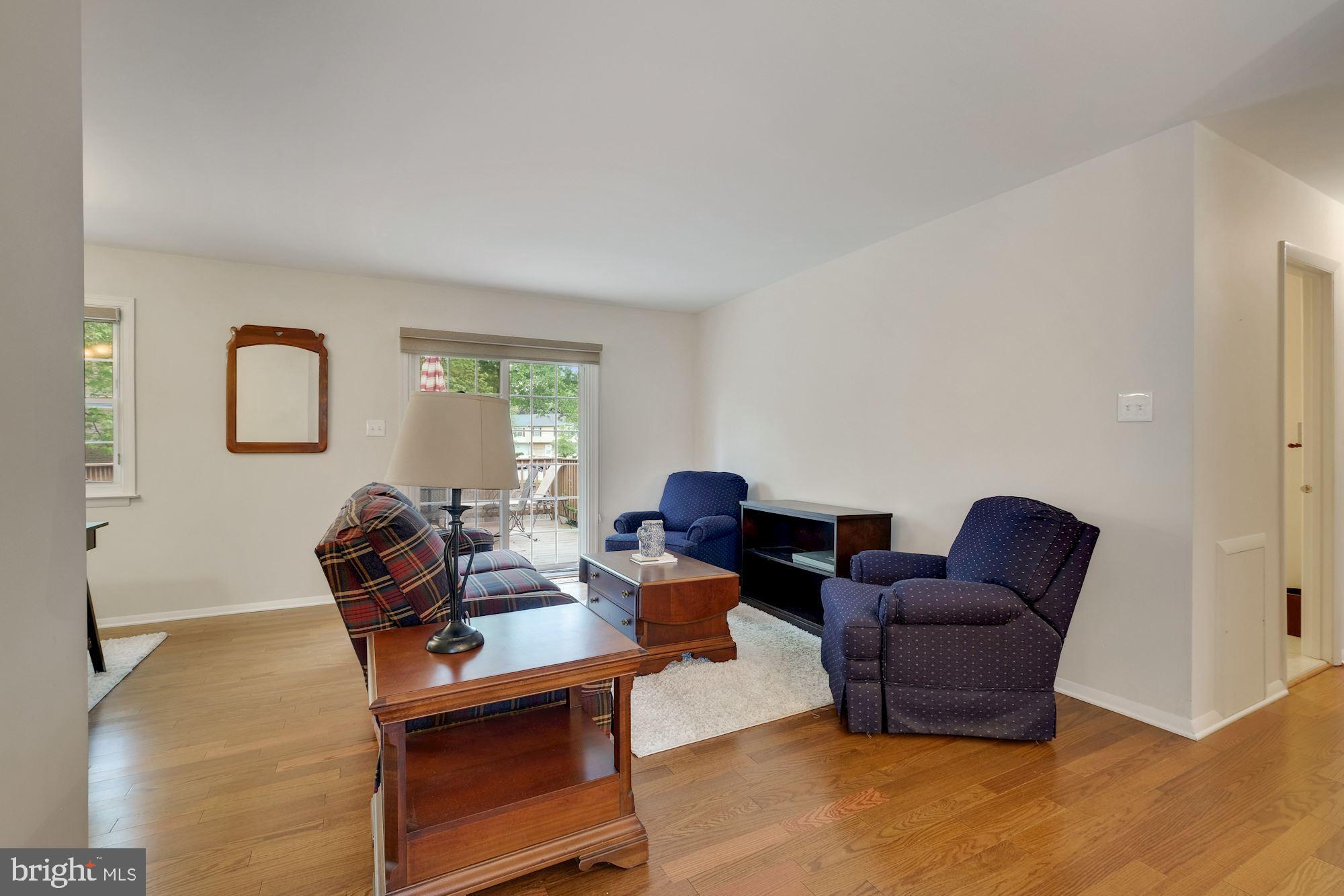 24105 Log House Road Gaithersburg, MD 20882 - Photo 6 of 34 Gallery Image 6