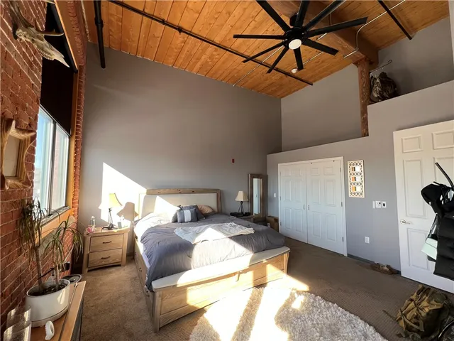 $2,275 | 1117 Douglas Avenue, Unit 303, North Providence, RI 02904