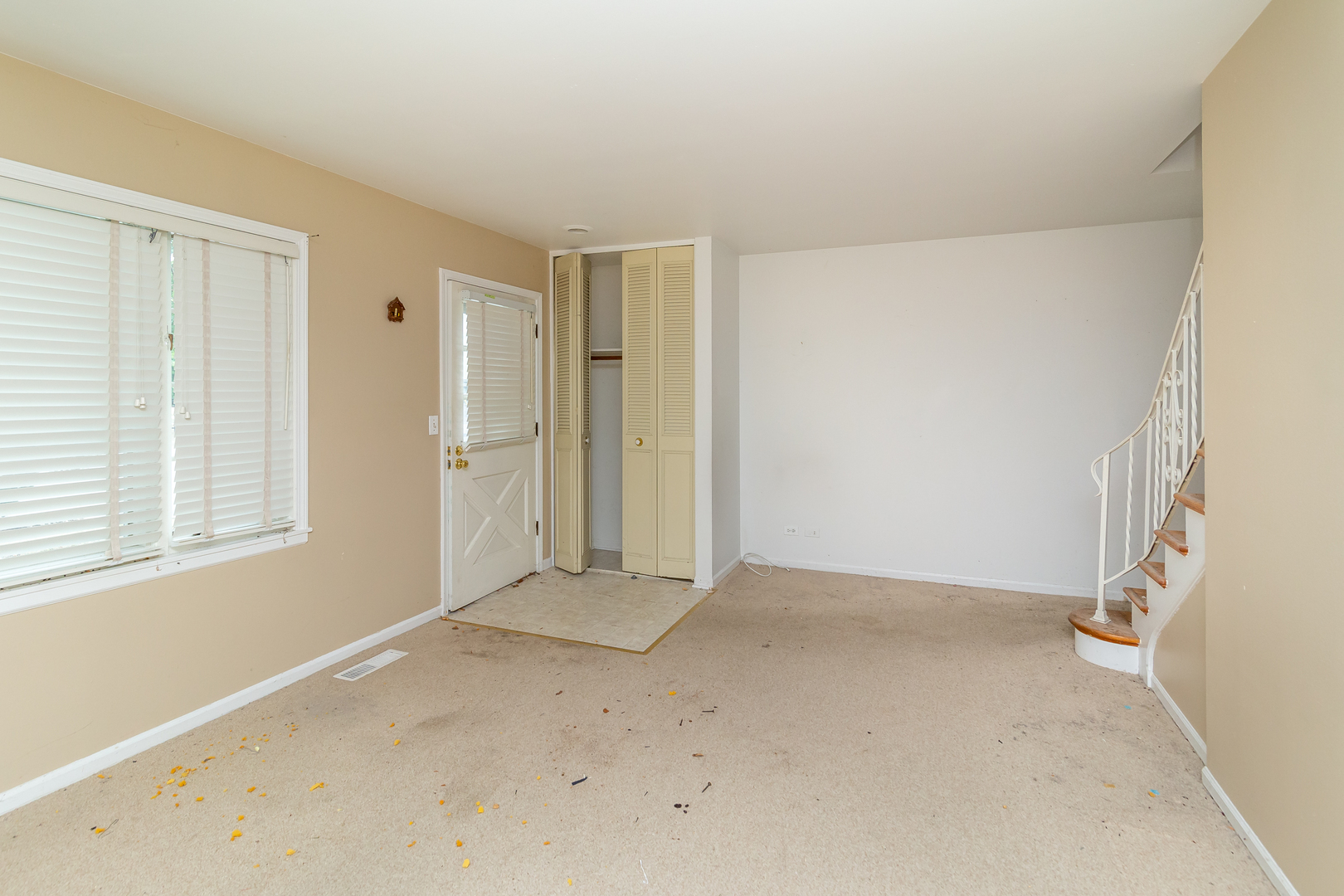 2156 Rugen Road, Unit E Glenview, IL 60025 - Photo 6 of 17
