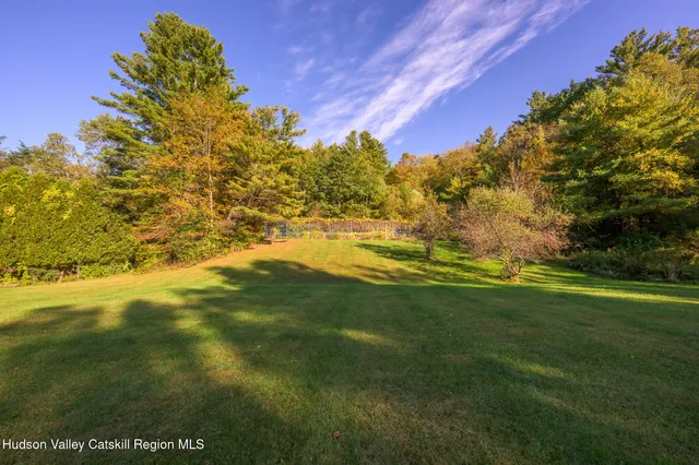 a view of a outdoor space
