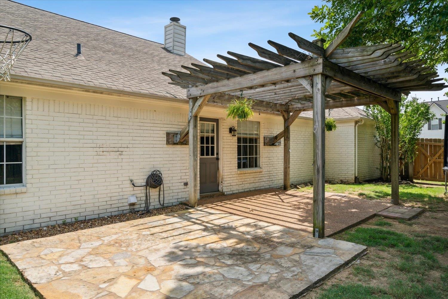 1423 Howling Drive Collierville, TN 38017 - Photo 26 of 28 View of patio with a pergola