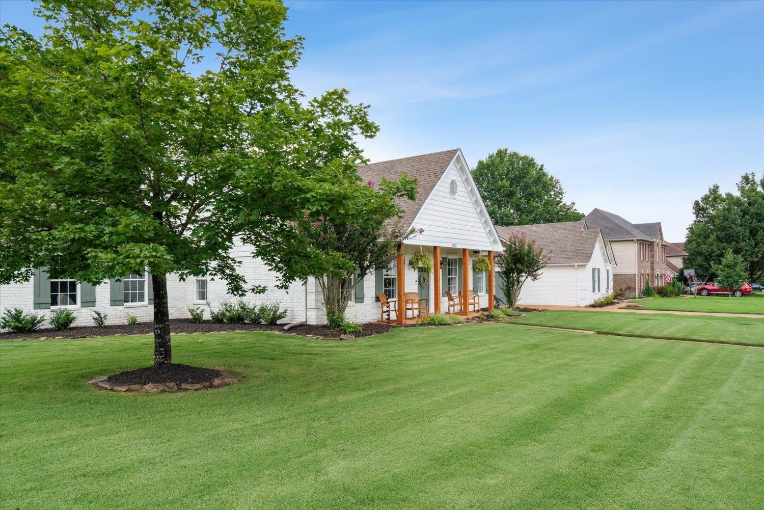 1423 Howling Drive Collierville, TN 38017 - Photo 3 of 28 View of front of property featuring a front yard