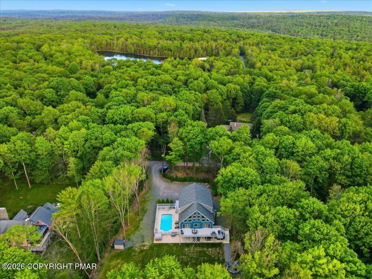 159 Robyn Lane Pocono Lake, PA 18347 - Photo 8 of 82 048-Photo-48