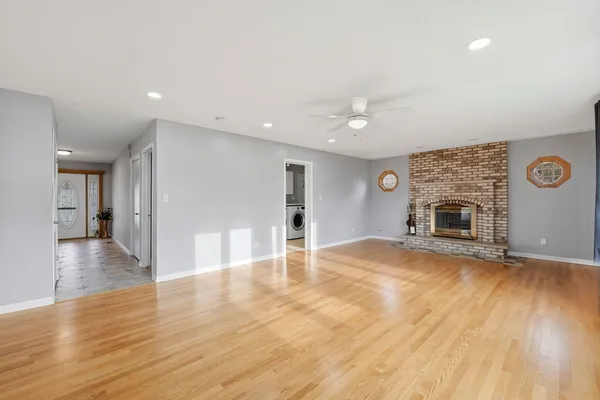 $599,900 | 8920 Emerald Court, Hickory Hills, IL 60457