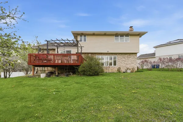 $599,900 | 8920 Emerald Court, Hickory Hills, IL 60457