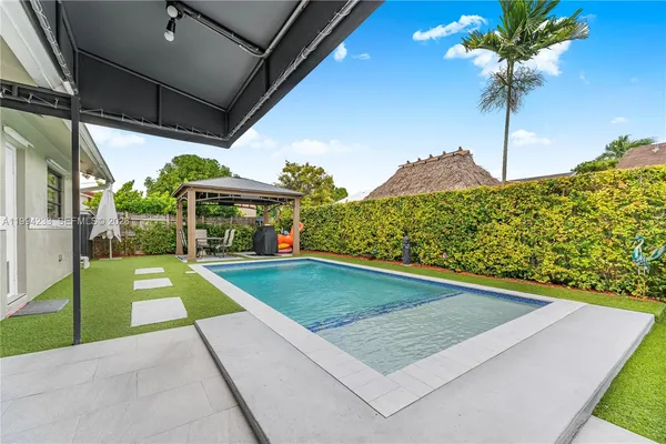 $4,700 | 2385 Southwest 131st Place, Miami, FL 33175