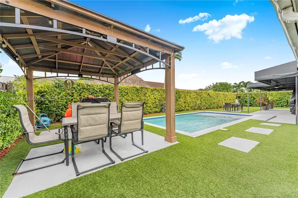 $4,700 | 2385 Southwest 131st Place, Miami, FL 33175