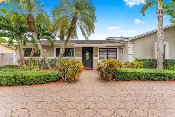 $4,700 | 2385 Southwest 131st Place, Miami, FL 33175