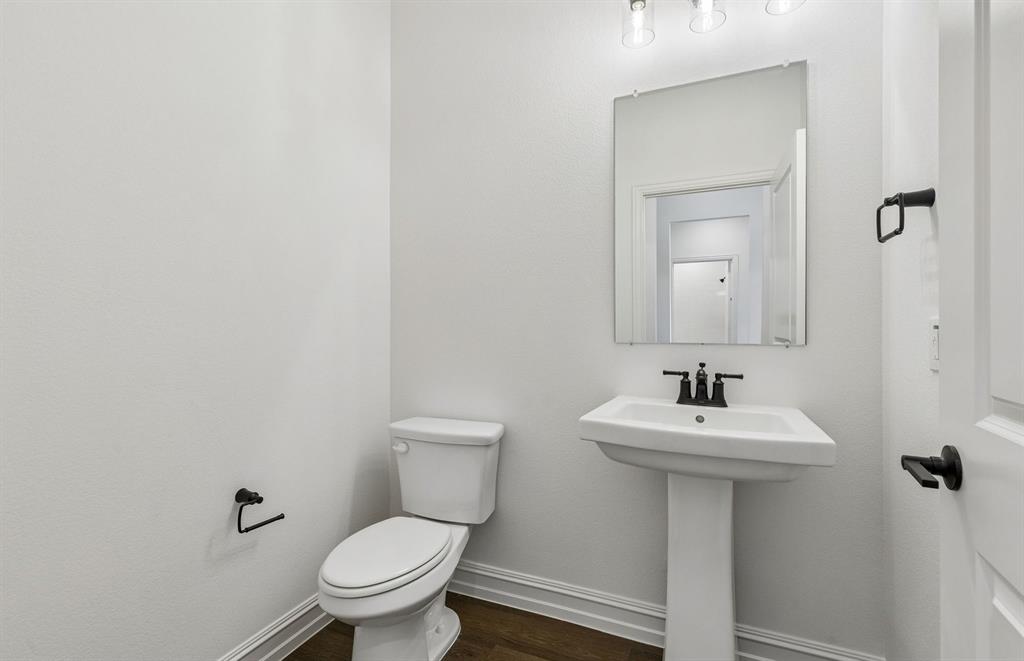 1837 Naseby Road Fort Worth, TX 76052 - Photo 10 of 28 Powder bath
