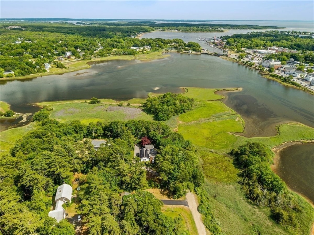 66 Mayflower Ridge Drive Wareham, MA 02571 - Photo 10 of 37