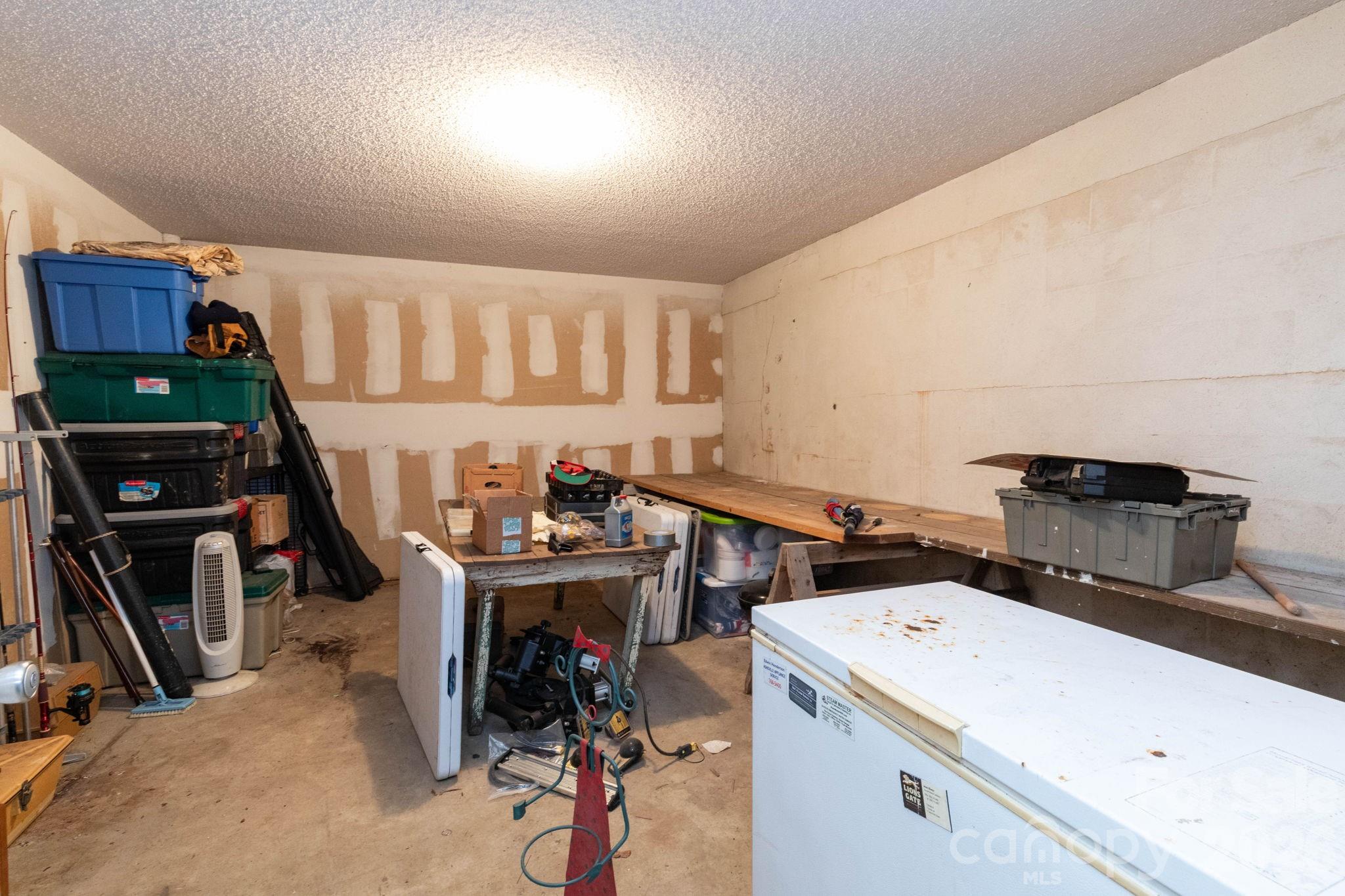 586 Justice Ridge Road Candler, NC 28715 - Photo 27 of 35