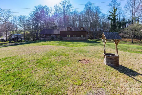 $710,000 | 586 Justice Ridge Road, Candler, NC 28715