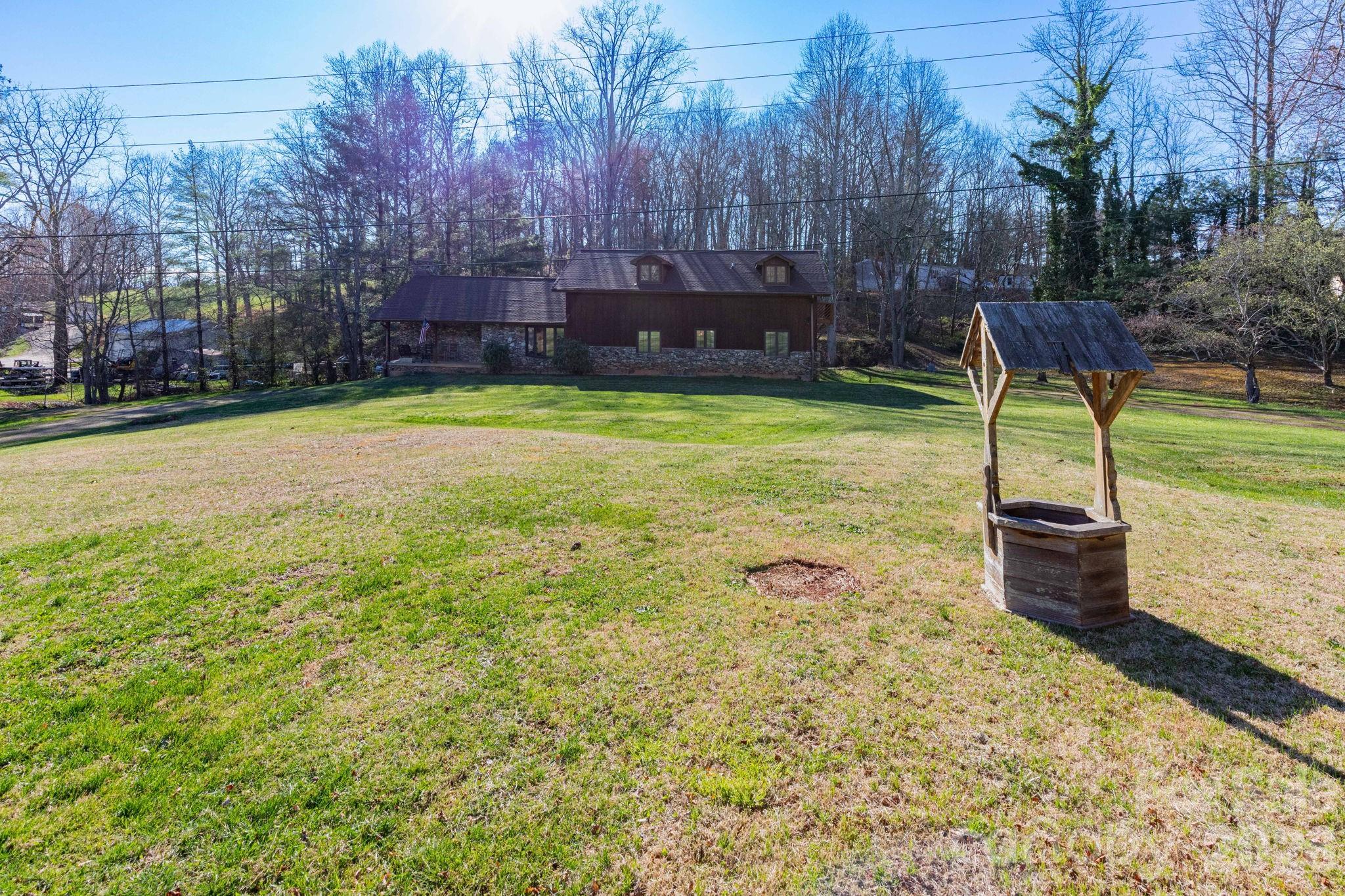 586 Justice Ridge Road Candler, NC 28715 - Photo 34 of 35