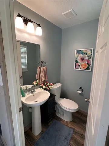 $2,100 | 2661 Carthage Drive, New Smyrna Beach, FL 32168