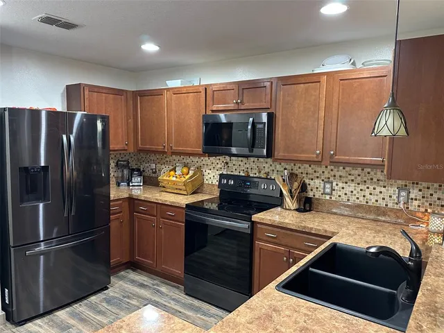 $2,100 | 2661 Carthage Drive, New Smyrna Beach, FL 32168