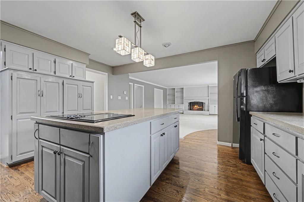 12209 Aberdeen Road Leawood, KS 66209 - Photo 14 of 42