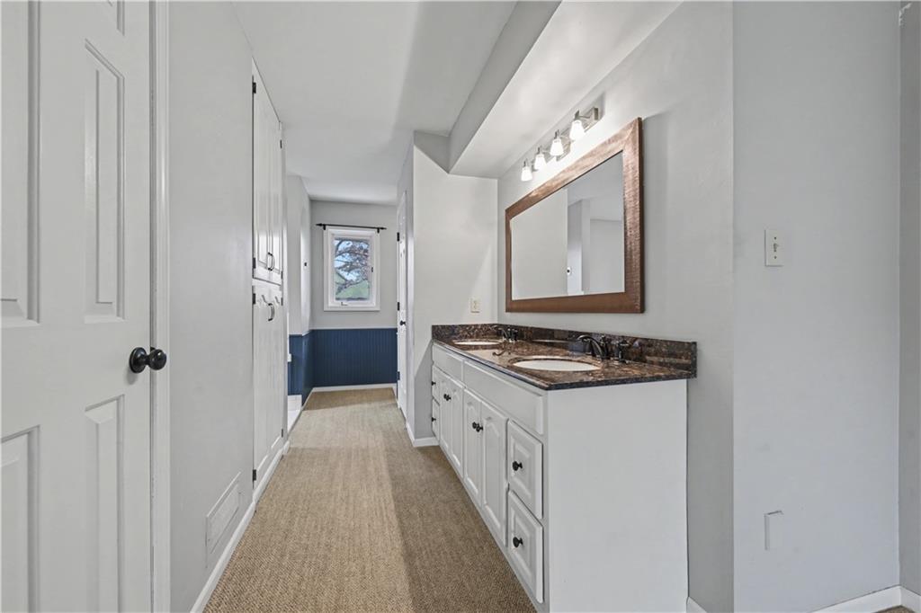 12209 Aberdeen Road Leawood, KS 66209 - Photo 21 of 42