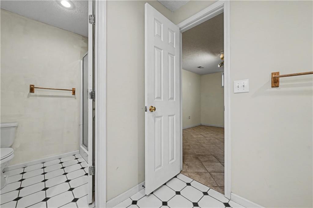 12209 Aberdeen Road Leawood, KS 66209 - Photo 35 of 42