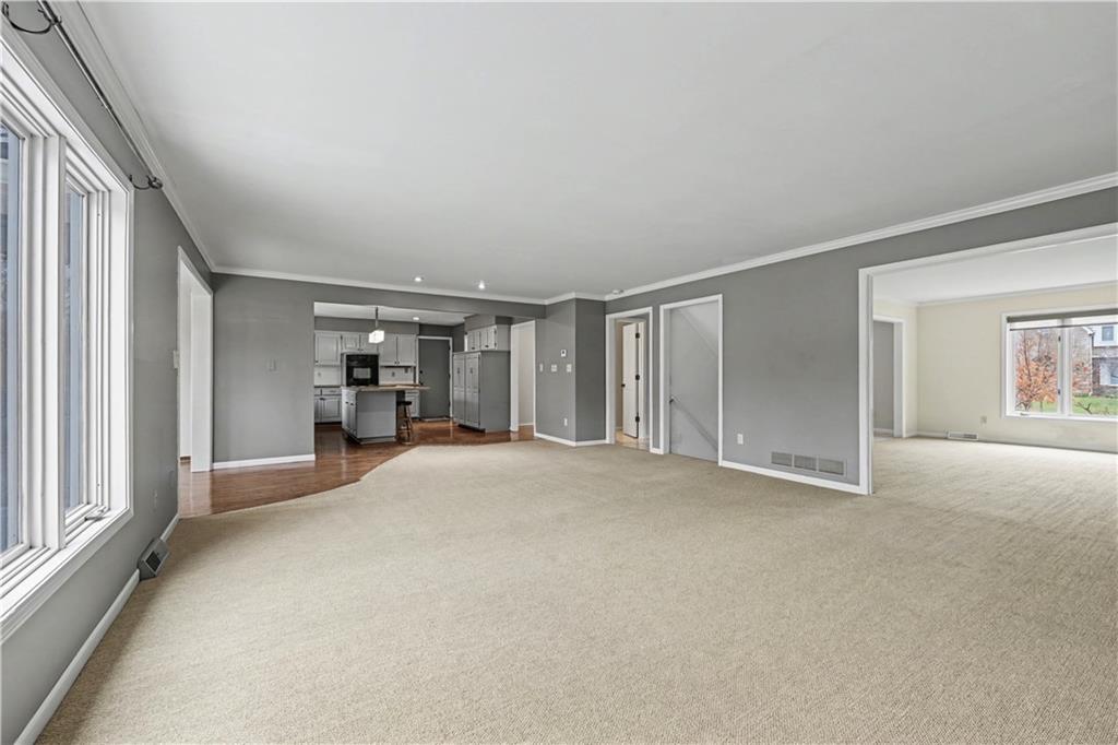 12209 Aberdeen Road Leawood, KS 66209 - Photo 6 of 42