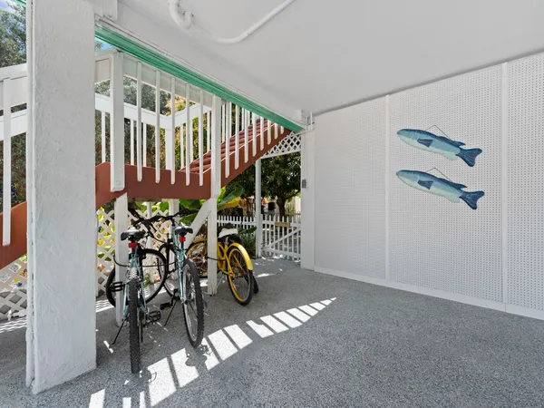 $1,250,000 | 2121 Yellowtail Drive, Marathon, FL 33050