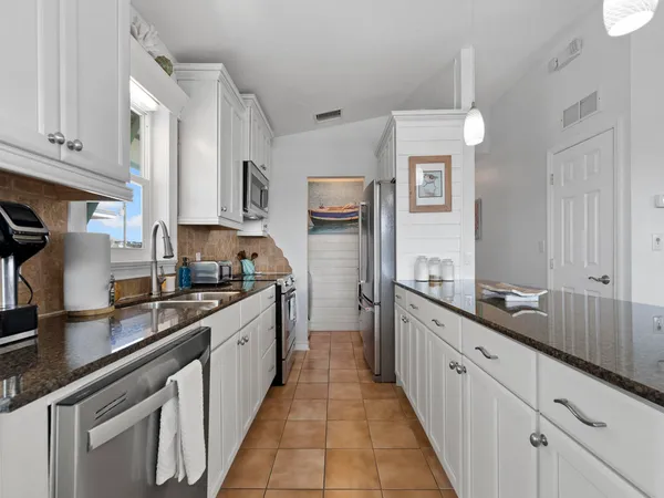 $1,250,000 | 2121 Yellowtail Drive, Marathon, FL 33050