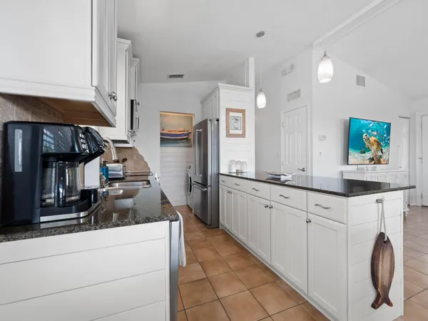 $1,250,000 | 2121 Yellowtail Drive, Marathon, FL 33050