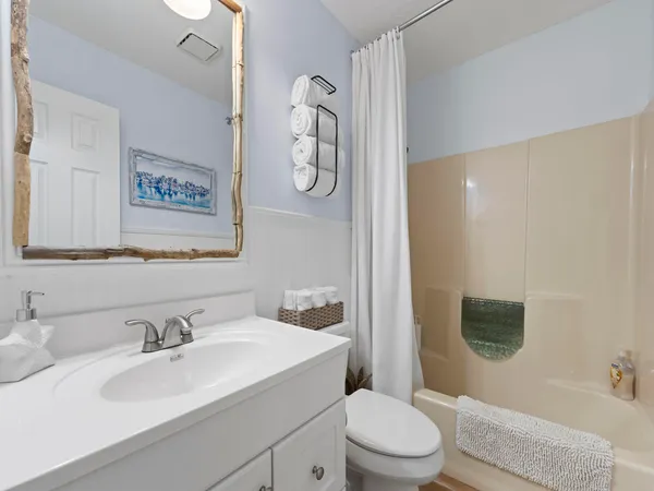 $1,250,000 | 2121 Yellowtail Drive, Marathon, FL 33050