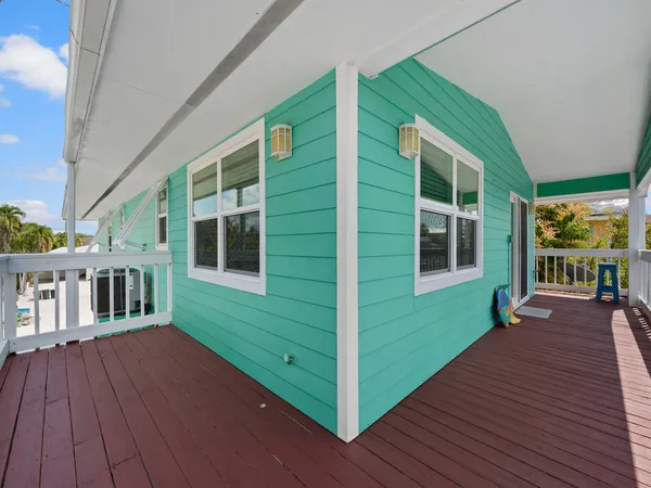 $1,250,000 | 2121 Yellowtail Drive, Marathon, FL 33050