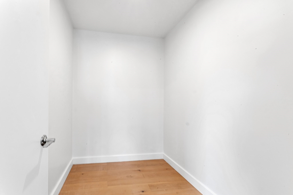 3992 Washington Street, Unit 302 Boston, MA 02131 - Photo 8 of 29 a view of small space