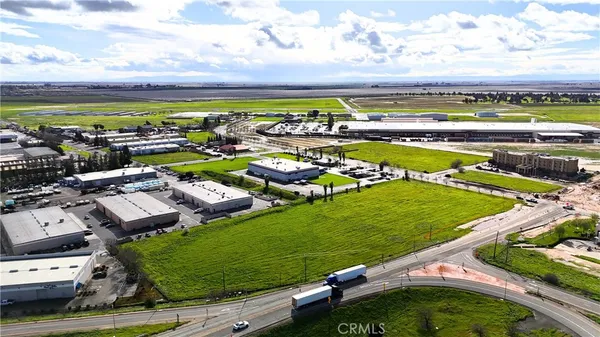 $4,100,000 | 0 Airport Drive & Avenue 17, Madera, CA 93637