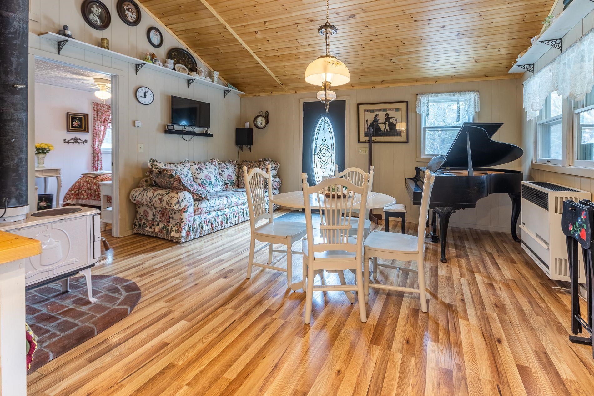 1580 Tenney Pond Road Newbury, VT 05081 - Photo 6 of 25
