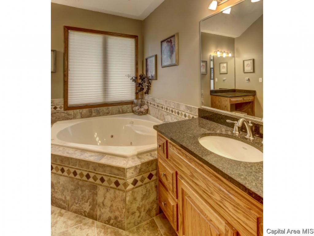 4 Gilson Drive Rochester, IL 62563 - Photo 29 of 36